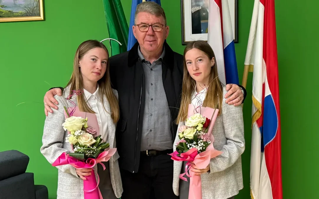 Prijem kod gradonačelnika za mlade atletičarke Tenu i Leu Marodi