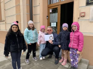 Mališani iz skupine „Pčelice“ Dječjeg vrtića Pahuljica posjetili gradonačelnika