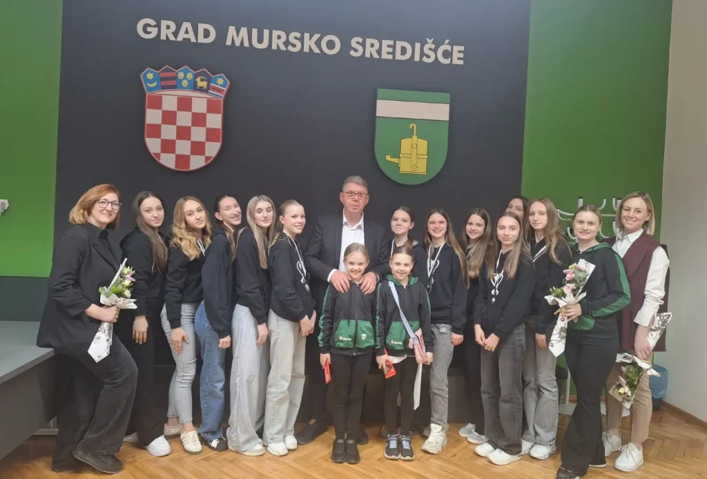 Mažoretkinje Murskog Središća briljirale na državnom prvenstvu, gradonačelnik Dražen Srpak upriličio svečani prijem