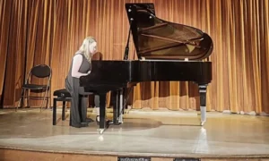 Una Strbad održat će klavirski koncert uoči maturalnog koncerta i prijemnog ispita