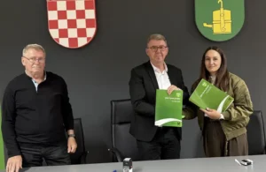 Potpisan ugovor vrijedan 217 tisuća eura za izgradnju pješačke staze u Peklenici – od Društvenog doma prema naselju Križovec