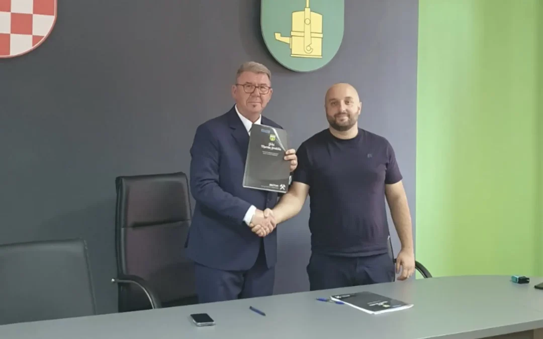 Potpisani ugovori za uređenje dječjeg igrališta u DV Maslačak i na prostoru Street workouta na Šetnici sv. Barbare
